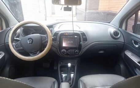 Renault Kaptur I рестайлинг, 2018 год, 1 720 000 рублей, 5 фотография