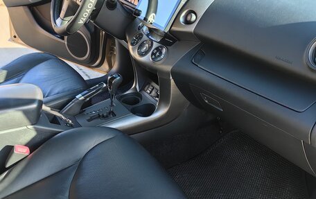 Toyota RAV4, 2009 год, 1 850 000 рублей, 20 фотография