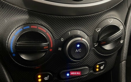 Hyundai Solaris II рестайлинг, 2015 год, 950 000 рублей, 19 фотография