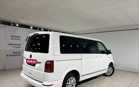Volkswagen Caravelle T6 рестайлинг, 2018 год, 3 290 000 рублей, 2 фотография