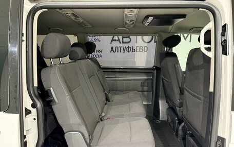 Volkswagen Caravelle T6 рестайлинг, 2018 год, 3 290 000 рублей, 16 фотография