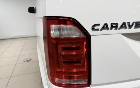 Volkswagen Caravelle T6 рестайлинг, 2018 год, 3 290 000 рублей, 10 фотография