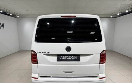 Volkswagen Caravelle T6 рестайлинг, 2018 год, 3 290 000 рублей, 8 фотография