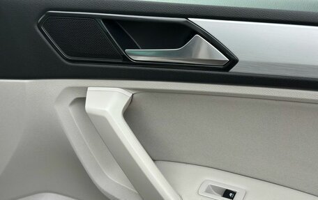 Volkswagen Tiguan II, 2018 год, 1 900 000 рублей, 23 фотография