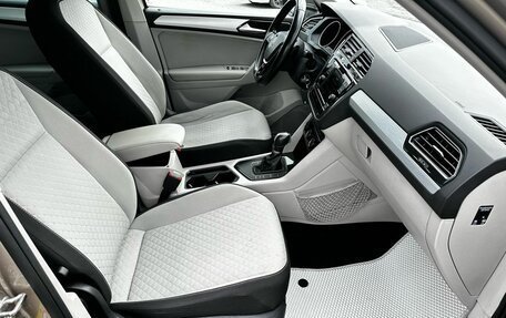 Volkswagen Tiguan II, 2018 год, 1 900 000 рублей, 21 фотография