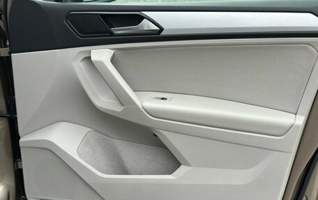 Volkswagen Tiguan II, 2018 год, 1 900 000 рублей, 22 фотография