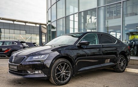 Skoda Superb III рестайлинг, 2016 год, 1 898 000 рублей, 3 фотография