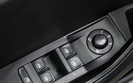 Skoda Superb III рестайлинг, 2016 год, 1 898 000 рублей, 15 фотография