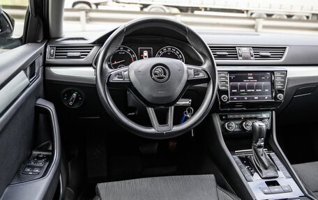 Skoda Superb III рестайлинг, 2016 год, 1 898 000 рублей, 14 фотография