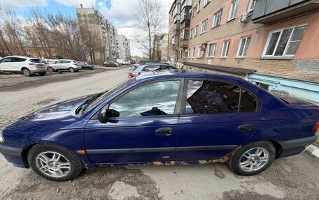 Toyota Avensis III рестайлинг, 1998 год, 180 000 рублей, 1 фотография
