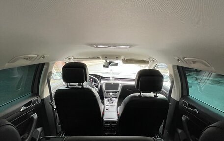 Volkswagen Passat B8 рестайлинг, 2018 год, 3 000 000 рублей, 7 фотография