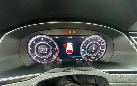 Volkswagen Passat B8 рестайлинг, 2018 год, 3 000 000 рублей, 12 фотография