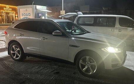 Jaguar F-Pace, 2016 год, 2 800 000 рублей, 2 фотография