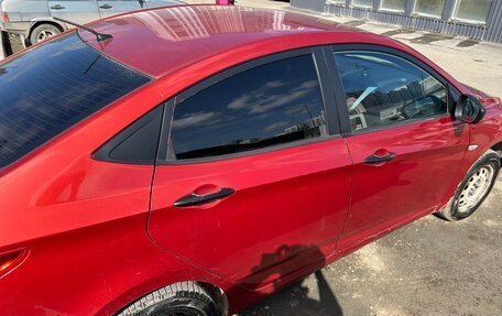 Hyundai Solaris II рестайлинг, 2011 год, 410 000 рублей, 8 фотография