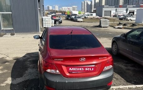 Hyundai Solaris II рестайлинг, 2011 год, 410 000 рублей, 3 фотография