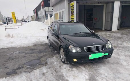 Mercedes-Benz C-Класс, 2003 год, 433 000 рублей, 3 фотография