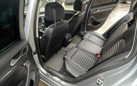 Volkswagen Passat B8 рестайлинг, 2018 год, 3 000 000 рублей, 10 фотография