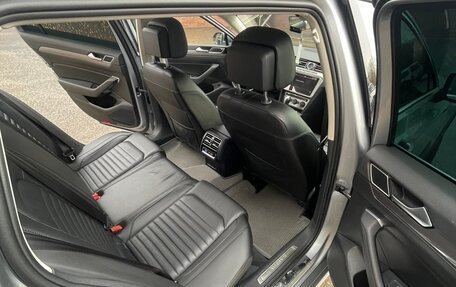 Volkswagen Passat B8 рестайлинг, 2018 год, 3 000 000 рублей, 11 фотография