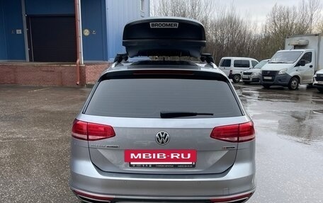 Volkswagen Passat B8 рестайлинг, 2018 год, 3 000 000 рублей, 4 фотография