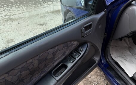 Toyota Avensis III рестайлинг, 1998 год, 180 000 рублей, 13 фотография