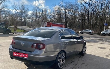 Volkswagen Passat B6, 2007 год, 735 000 рублей, 3 фотография