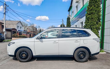 Mitsubishi Outlander III рестайлинг 3, 2014 год, 1 460 000 рублей, 3 фотография