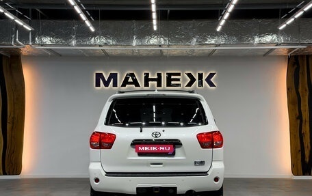 Toyota Sequoia II рестайлинг, 2013 год, 7 000 000 рублей, 5 фотография