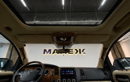 Toyota Sequoia II рестайлинг, 2013 год, 7 000 000 рублей, 10 фотография