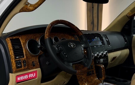 Toyota Sequoia II рестайлинг, 2013 год, 7 000 000 рублей, 8 фотография