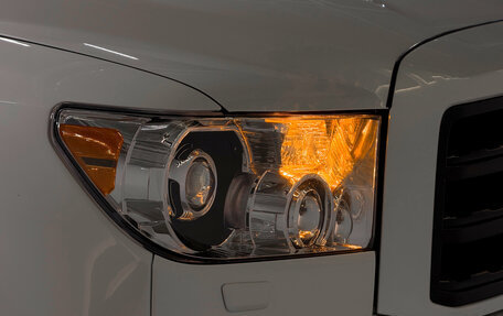 Toyota Sequoia II рестайлинг, 2013 год, 7 000 000 рублей, 25 фотография