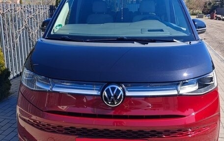 Volkswagen Multivan, 2023 год, 6 200 000 рублей, 5 фотография