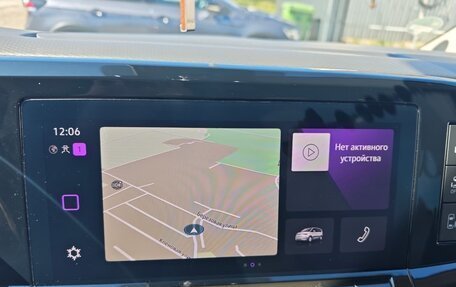 Volkswagen Multivan, 2023 год, 6 200 000 рублей, 12 фотография