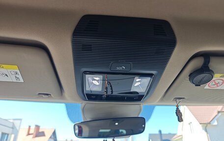 Volkswagen Multivan, 2023 год, 6 200 000 рублей, 20 фотография