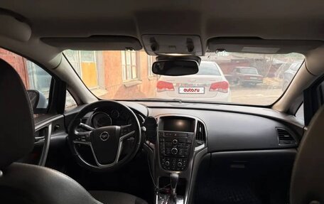 Opel Astra J, 2010 год, 550 000 рублей, 10 фотография