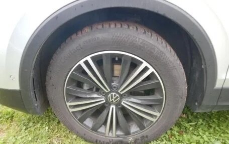 Volkswagen Tiguan II, 2022 год, 2 482 000 рублей, 5 фотография