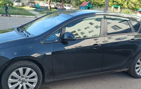 Opel Astra J, 2011 год, 490 000 рублей, 4 фотография