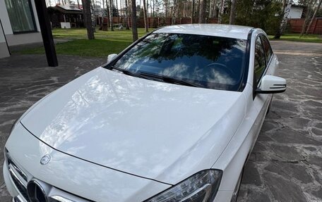 Mercedes-Benz A-Класс, 2014 год, 1 600 000 рублей, 2 фотография