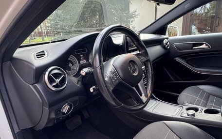 Mercedes-Benz A-Класс, 2014 год, 1 600 000 рублей, 25 фотография