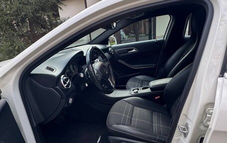 Mercedes-Benz A-Класс, 2014 год, 1 600 000 рублей, 24 фотография