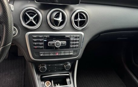 Mercedes-Benz A-Класс, 2014 год, 1 600 000 рублей, 34 фотография