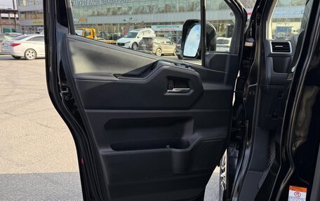 Toyota HiAce H300, 2021 год, 6 580 000 рублей, 17 фотография