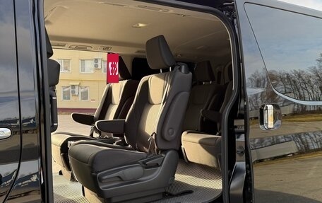 Toyota HiAce H300, 2021 год, 6 580 000 рублей, 11 фотография