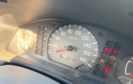 Nissan Sunny B15, 2000 год, 100 000 рублей, 11 фотография