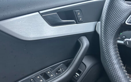 Audi A4, 2018 год, 2 600 000 рублей, 11 фотография