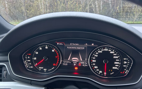 Audi A4, 2018 год, 2 600 000 рублей, 16 фотография