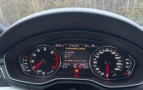 Audi A4, 2018 год, 2 600 000 рублей, 13 фотография