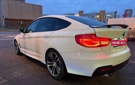 BMW 3 серия, 2019 год, 2 750 000 рублей, 15 фотография