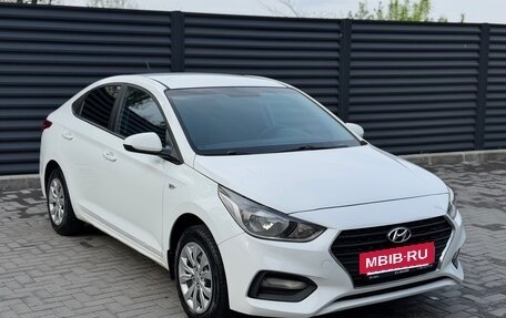 Hyundai Solaris II рестайлинг, 2017 год, 900 000 рублей, 5 фотография