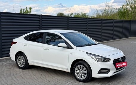 Hyundai Solaris II рестайлинг, 2017 год, 900 000 рублей, 7 фотография