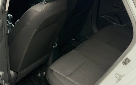 Hyundai Solaris II рестайлинг, 2017 год, 900 000 рублей, 24 фотография